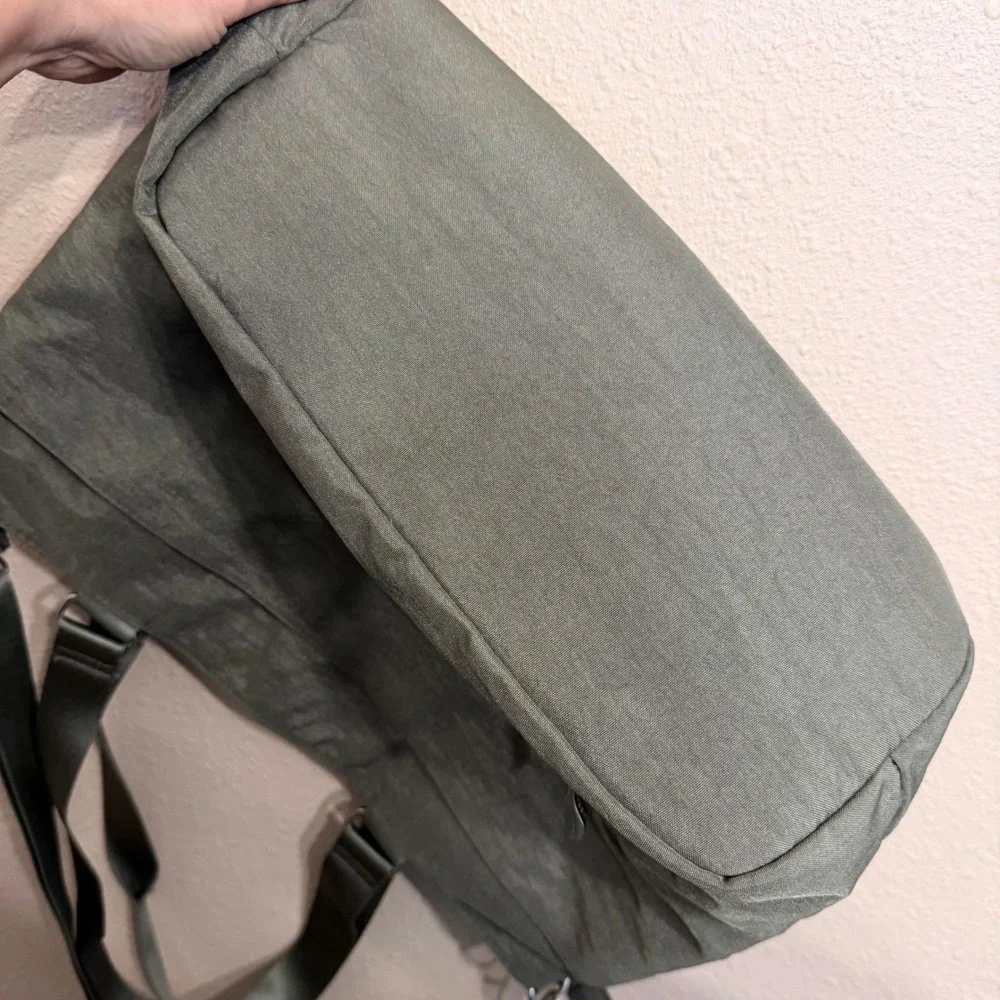 Baggallini Any Day Tote Bag Gray Nylon Travel Shoulder Crossbody Laptop Work Bag